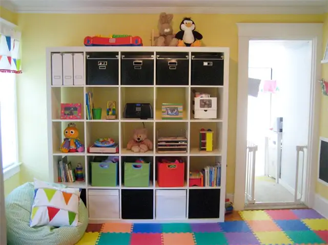 jigsaw-flooring-childs-room-cube-storage
