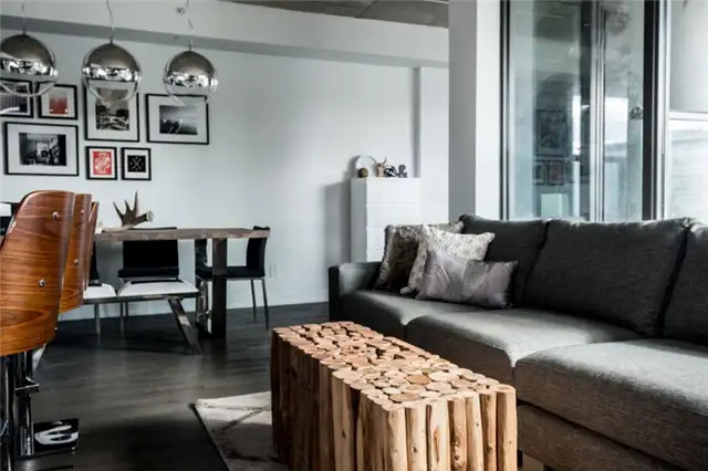 toronto-loft-wood-coffee-table