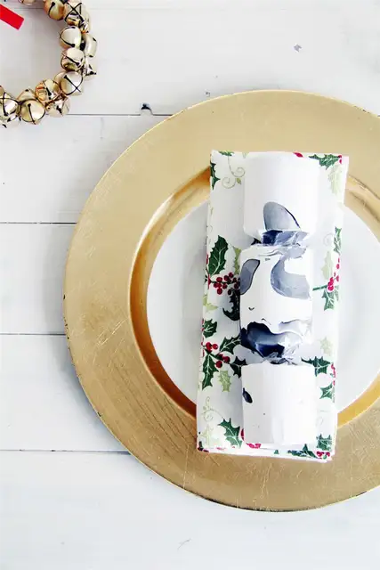 Marbled-Christmas-Crackers-Step12