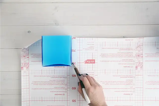 Wood-Effect-Covered-Containers-Draw-Around