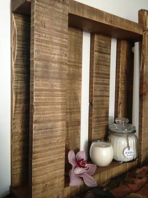 lean-against-the-wall-pallet