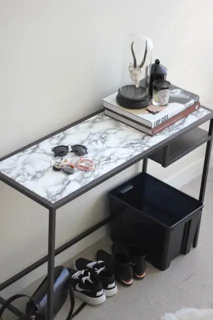 diy-marble-contact-paper-entryway-table