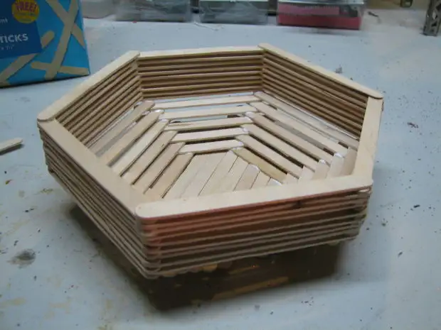 Корзина из палочек