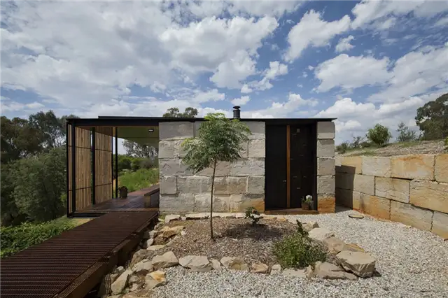 SawMill House различные текстуры и цвета на фасаде