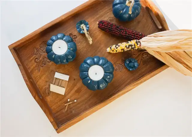Вид сверху на тыкву Jewel Tone Pumpkin Votives