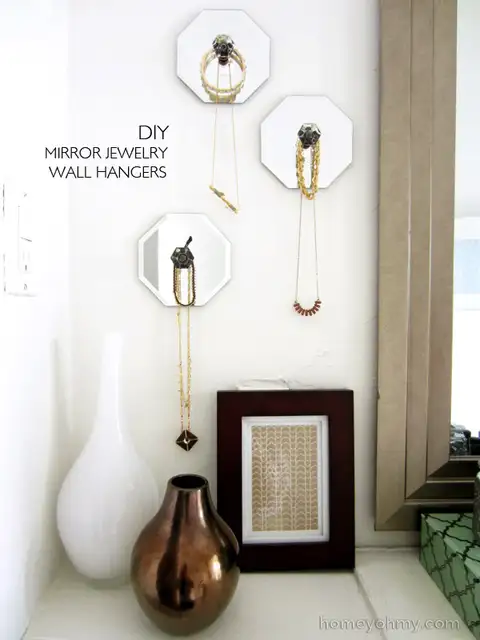 DIY (своими руками) Зеркальные настенные вешалки для украшений