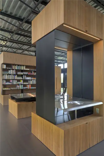 Дизайн интерьера библиотеки Shokan House