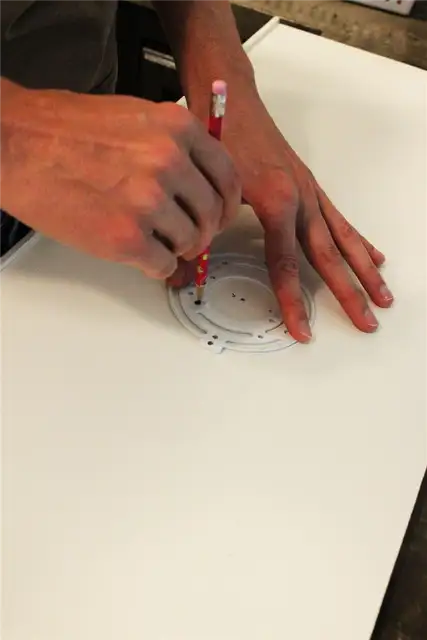 прикрепите крепеж