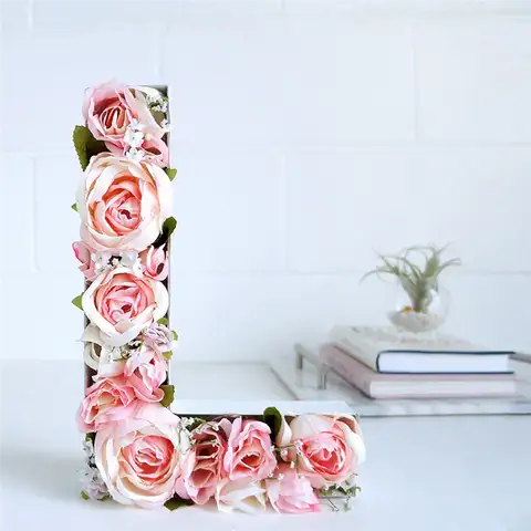 DIY (своими руками) цветочный вензель