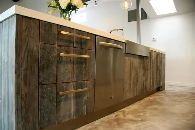 modern-kitchen-design-with-pretty-reclaimed-wood-kitchen-cabinet