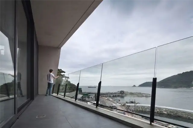 AAWH Residence вид на море