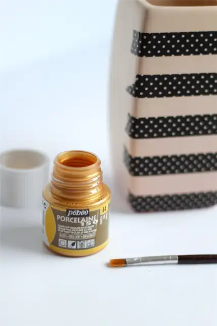 DIY (своими руками) Gold Stripe Vase краска