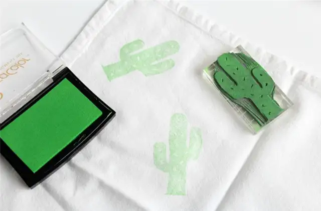 DIY (своими руками) Lino Print Cactus Napkins Inking