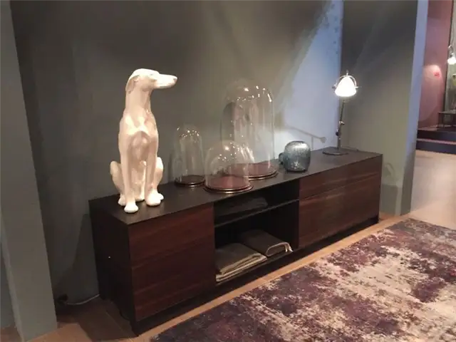 Коричневый современный буфет