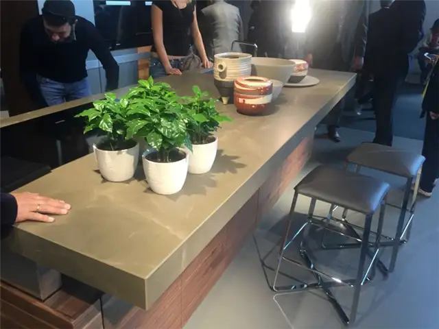 Промышленный дизайн кухонного табурета