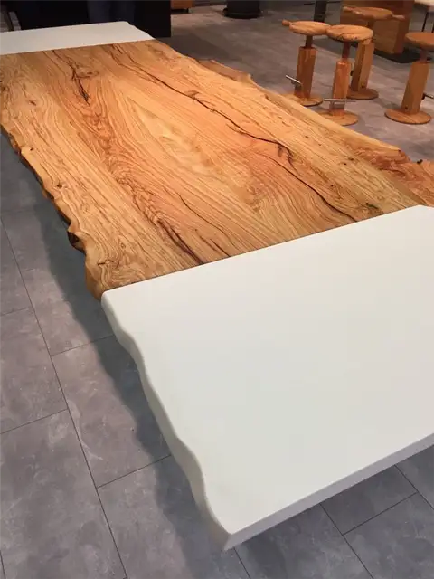 Двухцветная скамья
