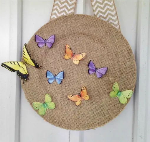 diy-butterfly-wreath-burlap