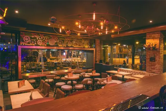 Kaffeine Industrial-Baroque Bistro Cafe Steampunk