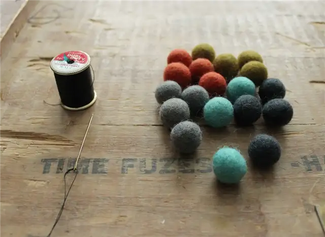 DIY (своими руками) Felt Ball Coasters - материалы