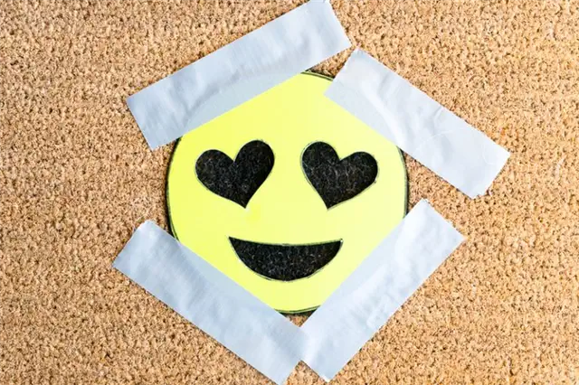 DIY (своими руками) Heart Eye Emoji Doormat Начать рисовать