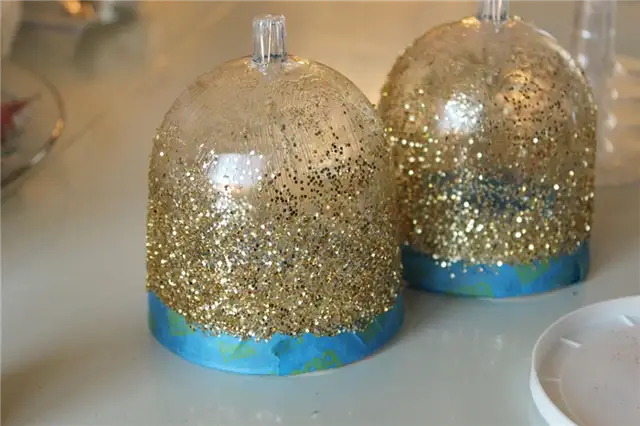 DIY (своими руками) Новогодние украшения - Переверните стакан вверх дном