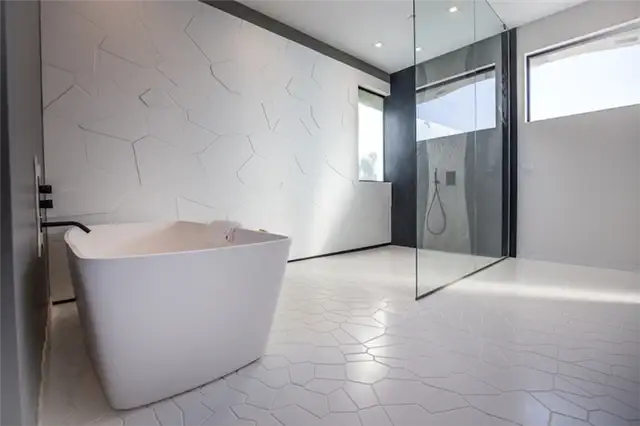 Ванна в ванной комнате Wave House