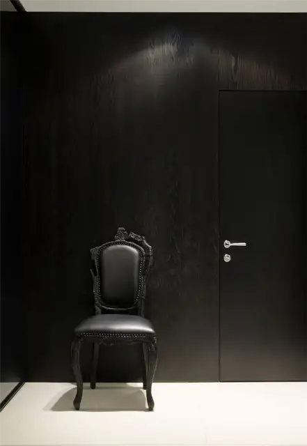 Черный стул Monochrome Flat
