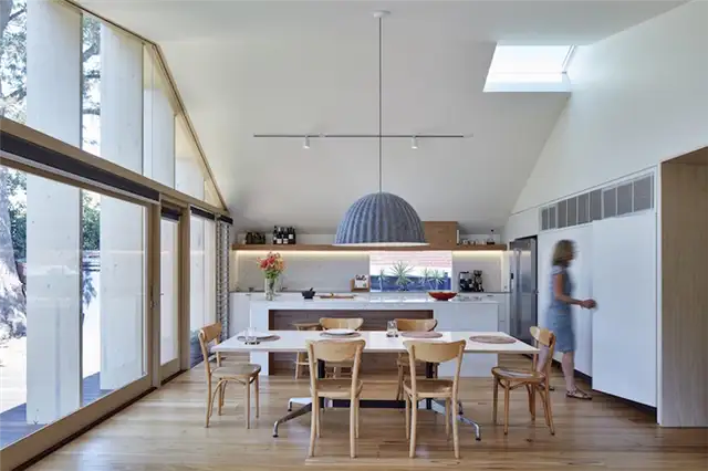 Обеденная зона Lean To House