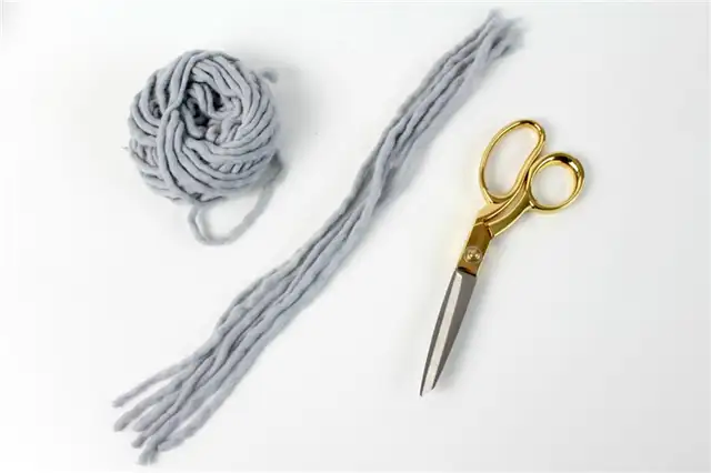 DIY (своими руками) Tassel Wall Hanging - отрезание 6 отрезков