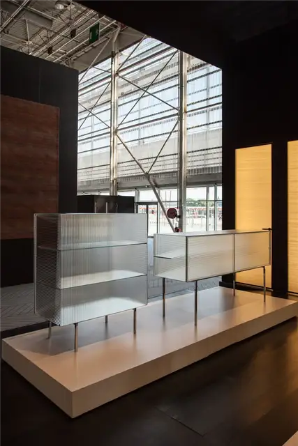 Glas Italia Piero Lissoni Comodore