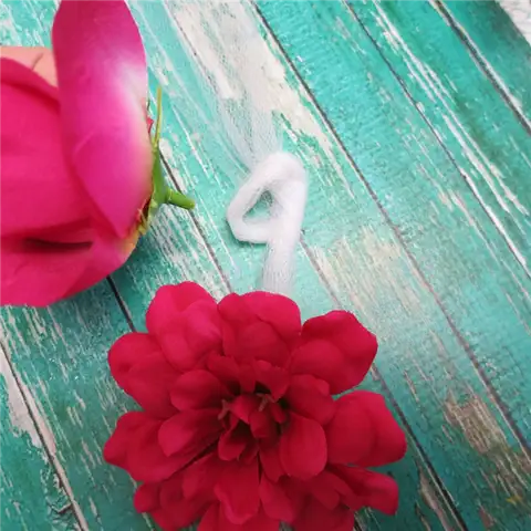 Цветочный настенный DIY (своими руками) декор - повесить цветы из тюля