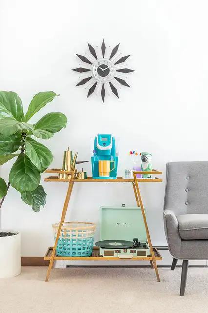 Кофейная станция на колесах в стиле mid century