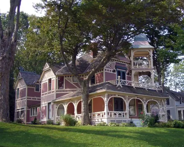 VictorianHouse