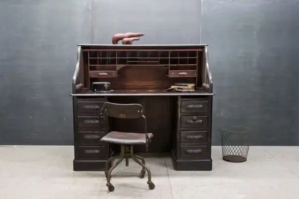 quartermasters-vintage-mercantile-desk
