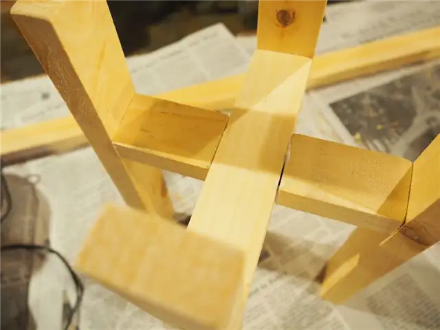 Медный деревянный плантатор - Вдохновленный DIY (своими руками) середины века - Деревянный плантатор