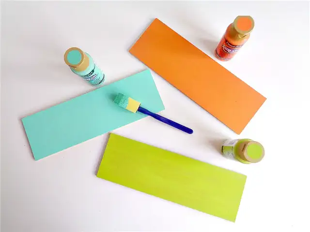 Pop of Color Triangle Shadow Box - покрасьте каждую деревянную деталь