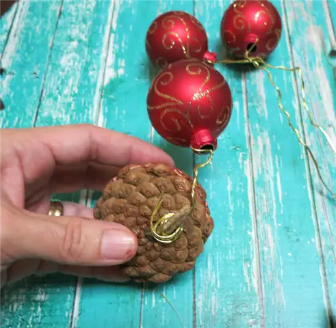Рождественское украшение из коробки теней - висячее