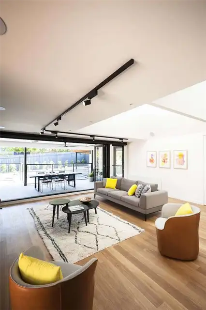 В доме Upside Down House общие помещения расположены на верхнем этаже