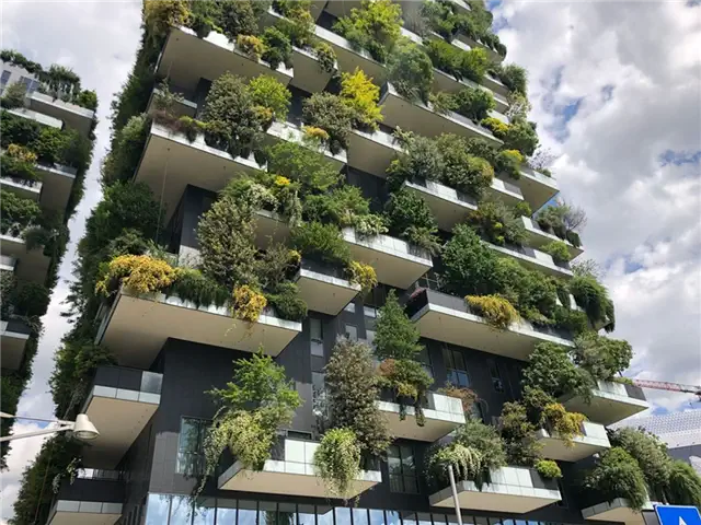 Зеленое жилое здание Bosco Verticale