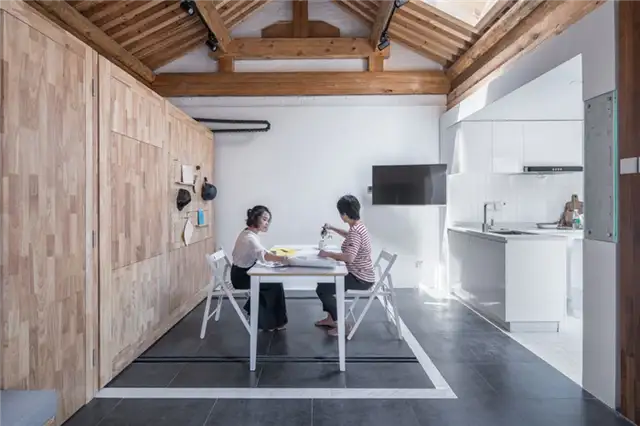 Столовая Маленький дом будущего Baitasi, спроектированный dot Architects