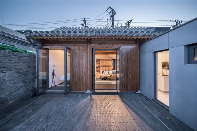 Небольшой дом будущего Baitasi, спроектированный dot Architects Внутренний двор