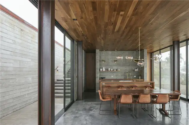 Santa Barbara Off Grid House Люстра из латуни
