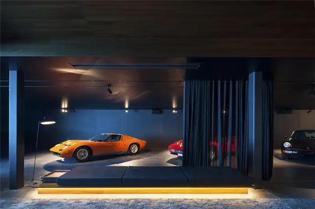 Подвальный гараж VDB Residence
