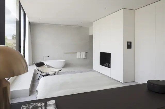 VDB Residence ванна в углу