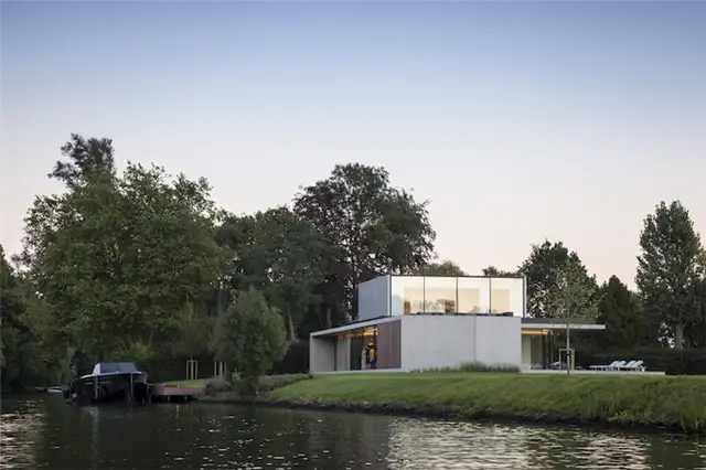VDB Residence у реки