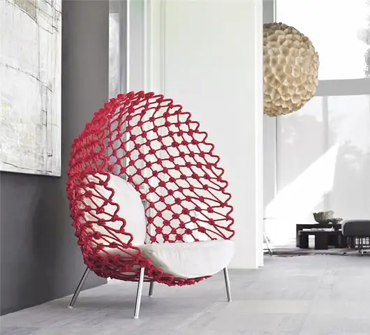 Dragnet-Chair-indoors