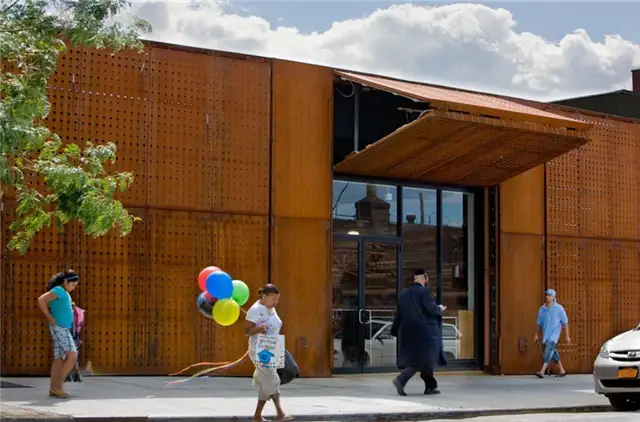 Стена из кортеновской стали Wyckoff Exchange от Andre Kikoski Architect