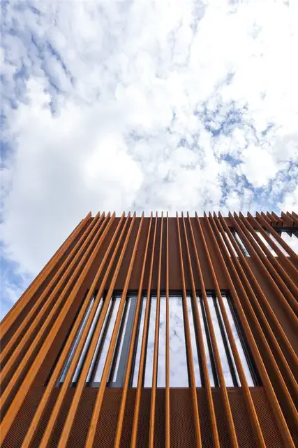 Дом из кортена от DMOA Architecten Sky