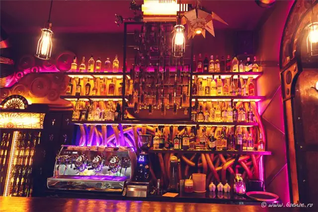 Барная стойка Enigma Cafe and Bar