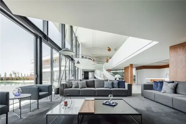 Дом Fraiao в Португалии от Trama Arquitetos - журнальный столик в гостиной